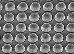 Altering the size and separation of these nanoscale mirrors changes the color of light that they reflect.