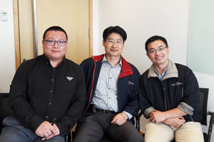 From left to right, Junfeng Gao, Yong-Wei Zhang and Gang Zhang