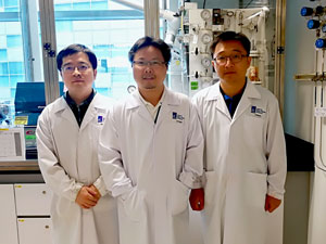 Left to right: Guo Shifeng, Liu Hongfei, and Lin Ming IMRE’s Chemical Vapor Deposition lab.